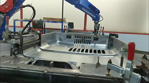 全自动焊接机器人是如何实现自动焊接的？