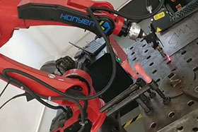 经典案例 ▏创想智控机器人焊缝跟踪系统适配欢颜机器人---采用研华系统