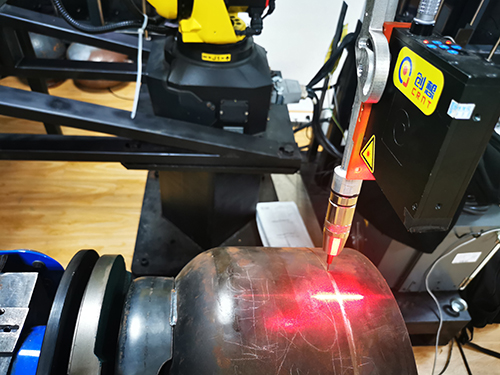 焊接机器人如何实现自动焊接？