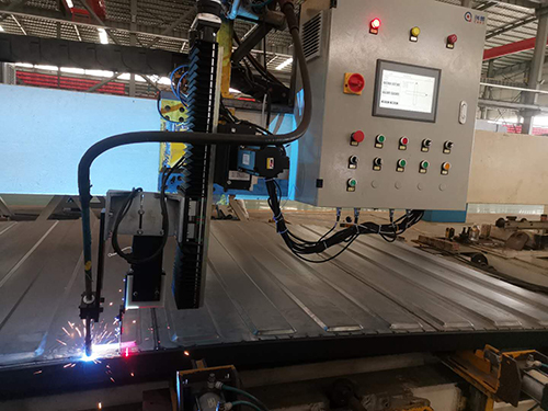 焊接机器人高温焊渣怎么处理