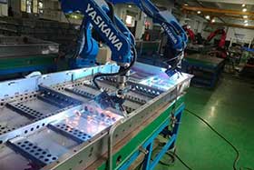 经典案例 ▏创想智控机器人焊缝跟踪系统-安川机器人适配