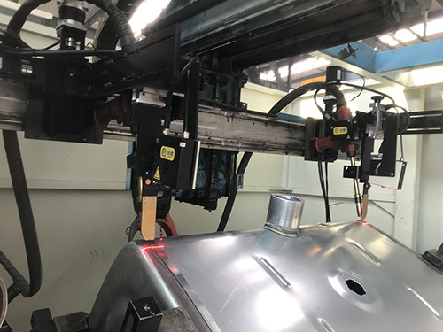 激光视觉焊缝跟踪在压力容器焊接
