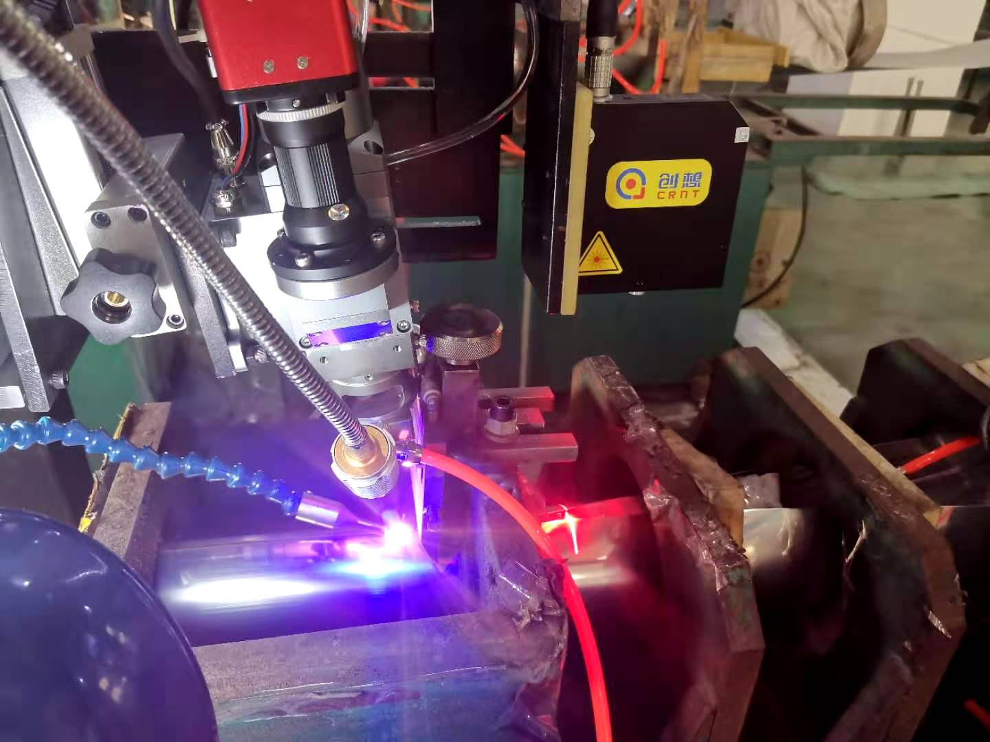 激光焊缝跟踪技术：焊接自动化中的关键技术
