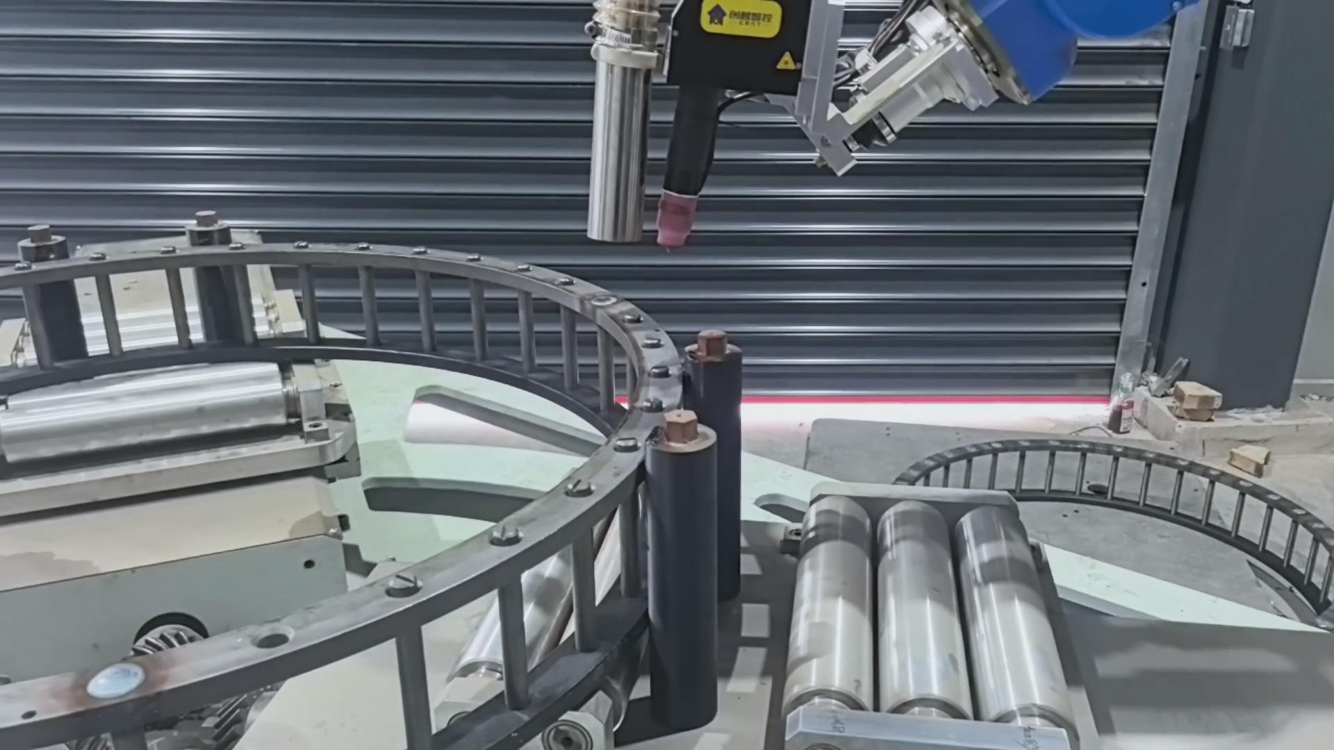 创想智控激光焊缝跟踪器:轴承塞孔氩弧焊免示教解决方案 创想智控激光焊缝跟踪器:轴承塞孔氩弧焊免示教解决方案