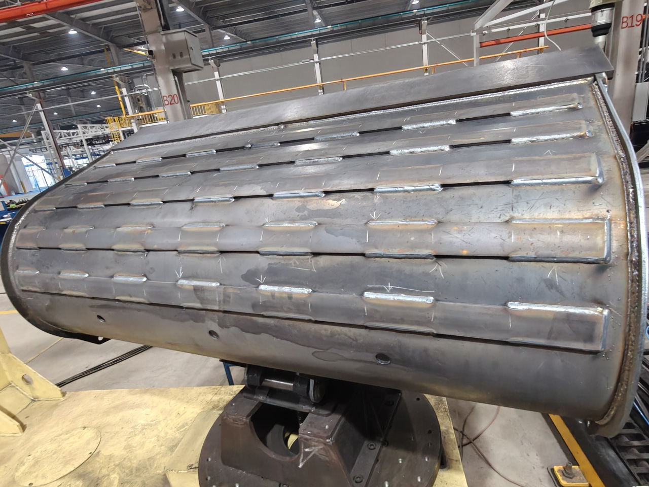 焊接机器人智能化升级:创想智控焊缝视觉跟踪系统在建筑工程挖斗焊接中的应用 焊接机器人智能化升级:创想智控焊缝视觉跟踪系统在建筑工程挖斗焊接中的应用